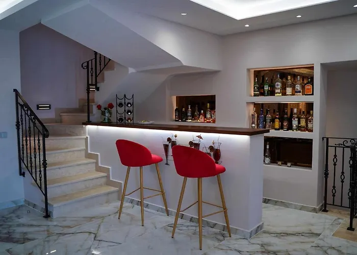 Stratos Corfu -private Pool&hot Tub * Gastouri (Corfu)