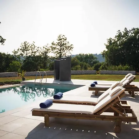 Stratos Corfu -private Pool And Hot Tub *