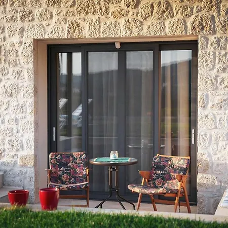 Stratos Corfu -private Pool And Hot Tub Villa