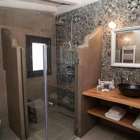 Stratos Corfu -private Pool And Hot Tub *