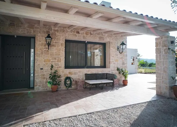 别墅 Stratos Corfu -private Pool And Hot Tub