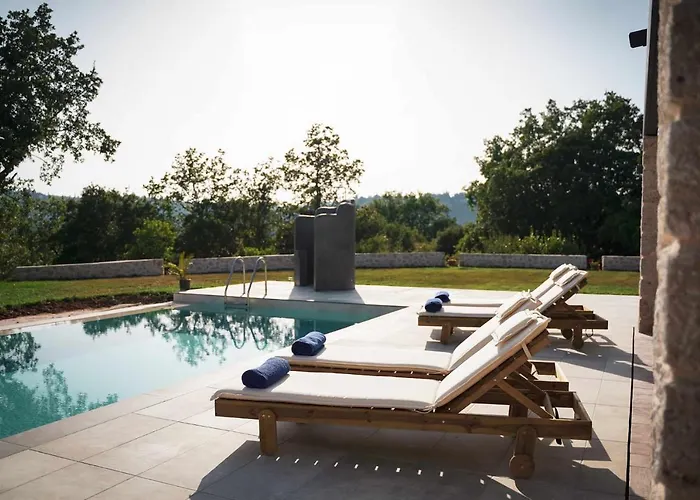 Stratos Corfu -private Pool And Hot Tub *