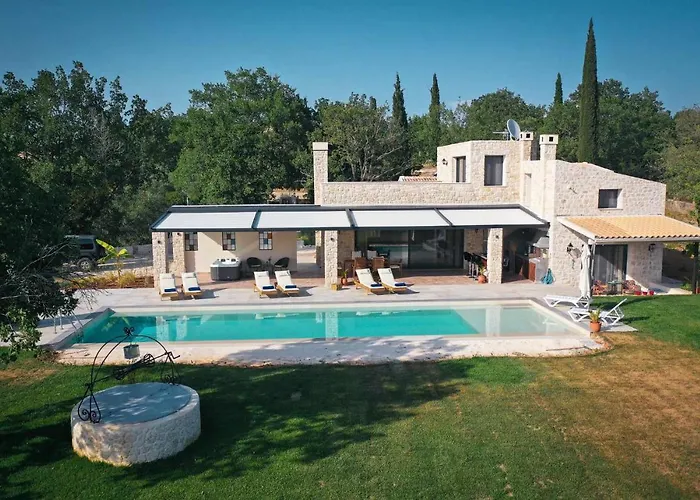 Stratos Corfu -private Pool And Hot Tub * Gastouri (Corfu)