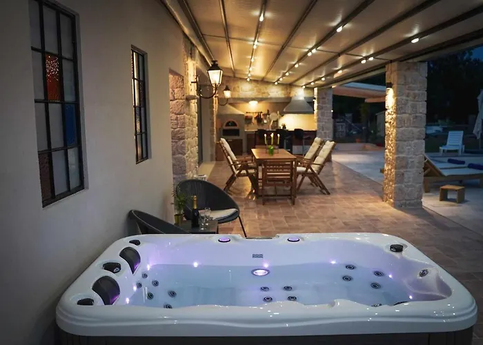 别墅 Stratos Corfu -private Pool And Hot Tub *