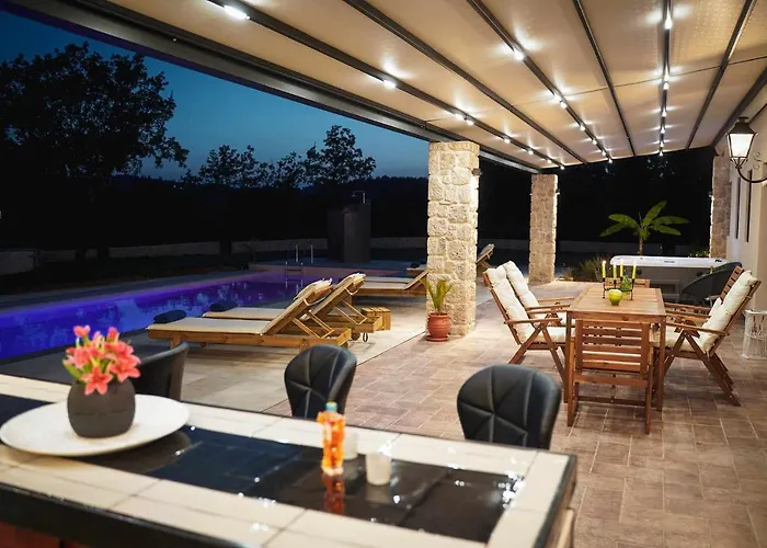 别墅 Stratos Corfu -private Pool And Hot Tub Gastouri (Corfu)