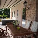 Stratos Corfu -private Pool And Hot Tub Γαστούρι