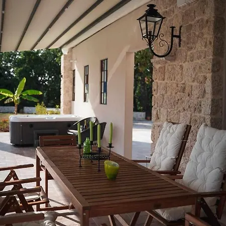 Stratos Corfu -private Pool And Hot Tub Gastouri (Corfu)